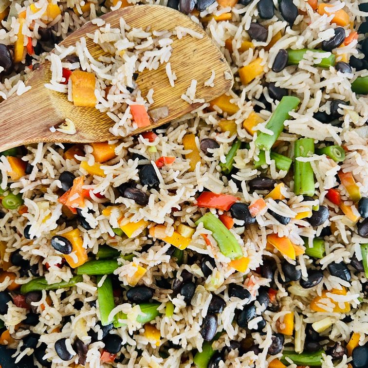 Costarricaanse ‘Gallo Pinto’ met een Ayurvedisch tintje